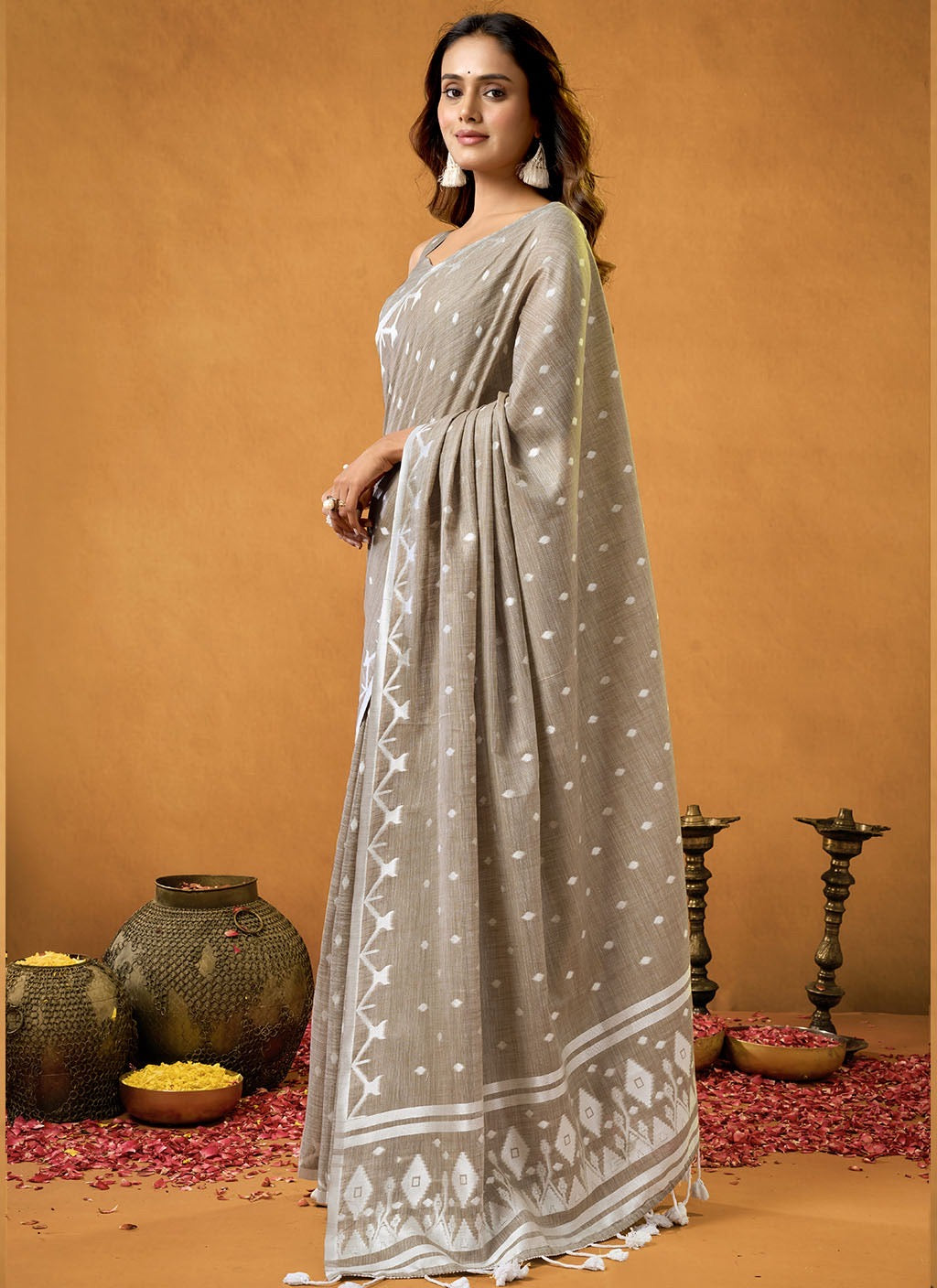 Pure Cotton Spun Diamond Jamdani Weaving Saree