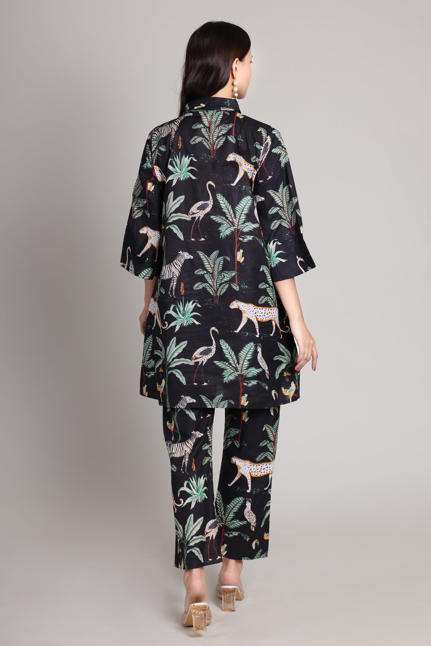 Ebon Jardin cotton night suit