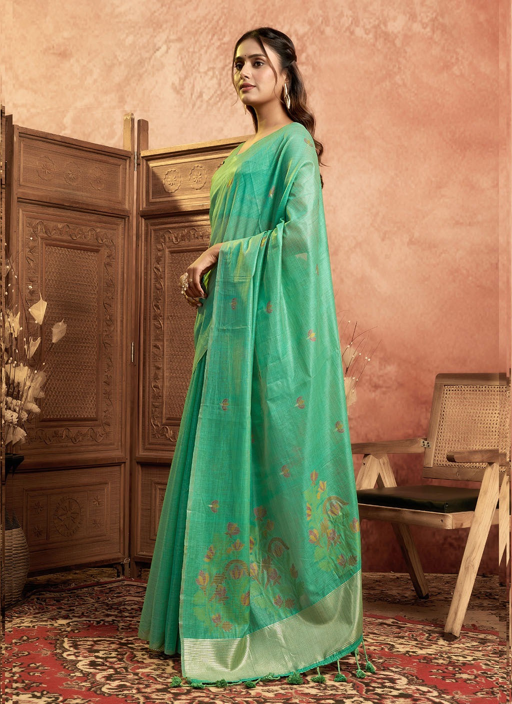 Pure Cotton Spun Floral Jamdani Weaving