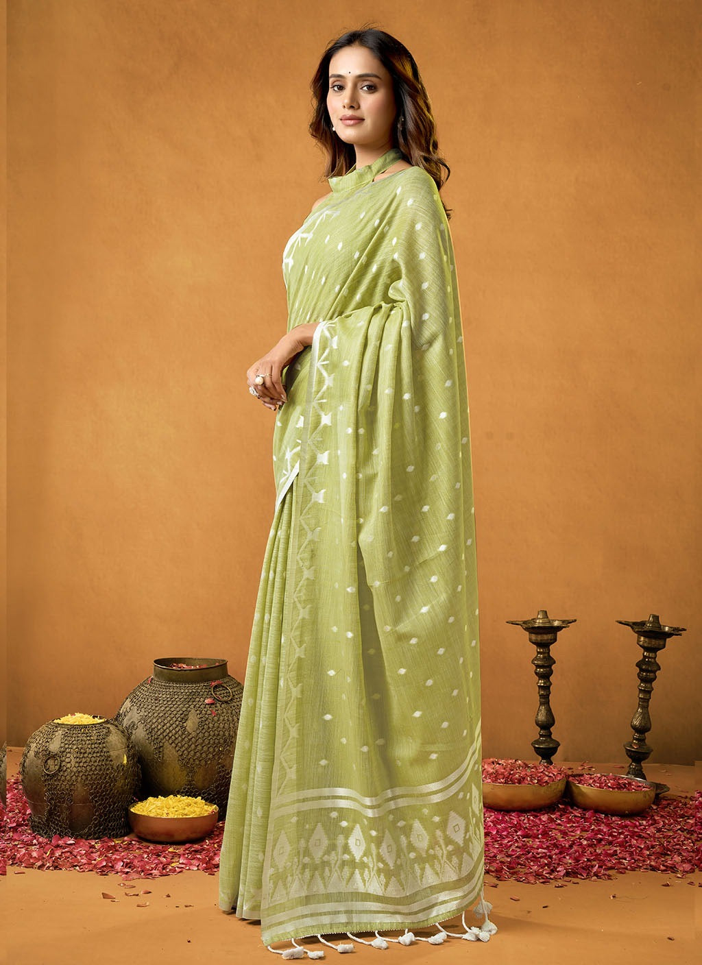 Pure Cotton Spun Diamond Jamdani Weaving Saree